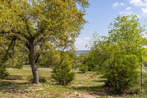 $275,000 | 4318 Park Drive, Lago Vista, TX 78645