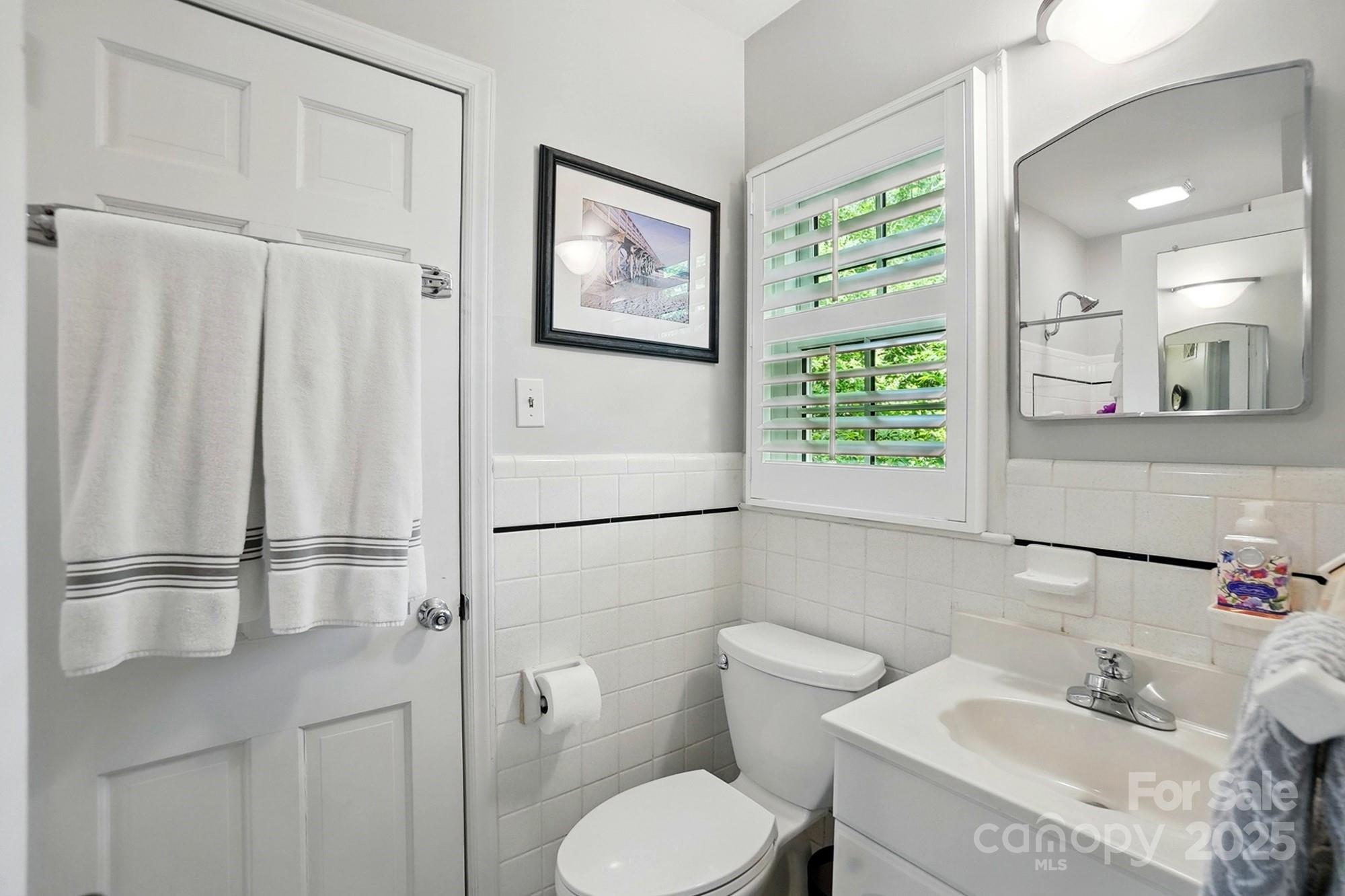 2025 Sagamore Road Charlotte, NC 28209 - Photo 19 of 48 Gallery Image 19