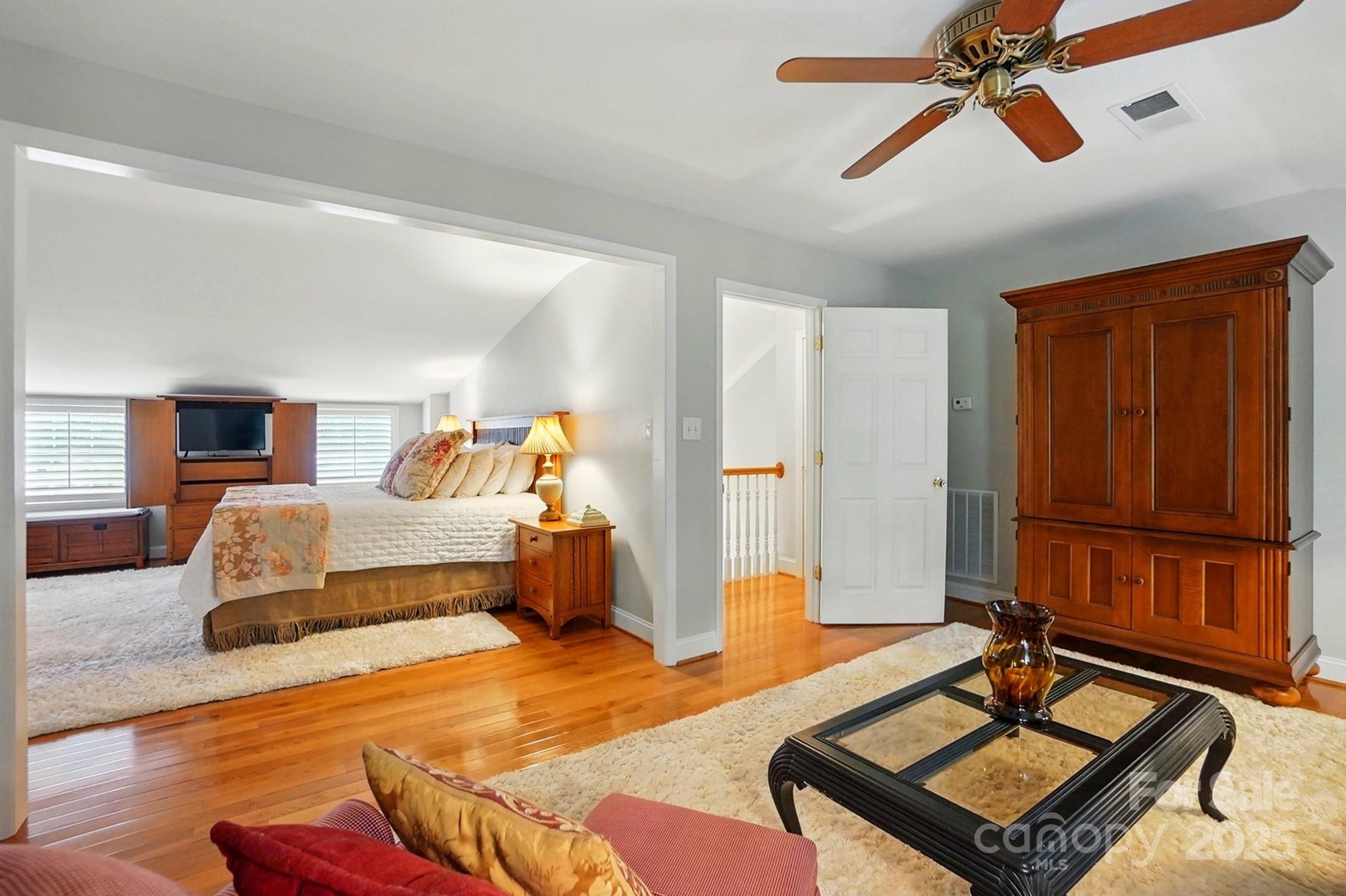 2025 Sagamore Road Charlotte, NC 28209 - Photo 29 of 48 Gallery Image 29