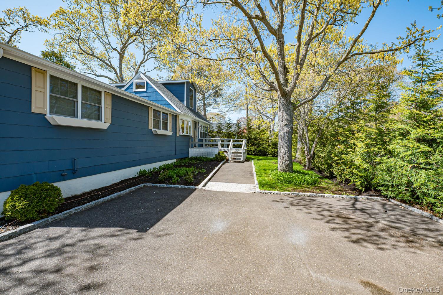 48 Springville Road Hampton Bays, NY 11946 - Photo 8 of 46