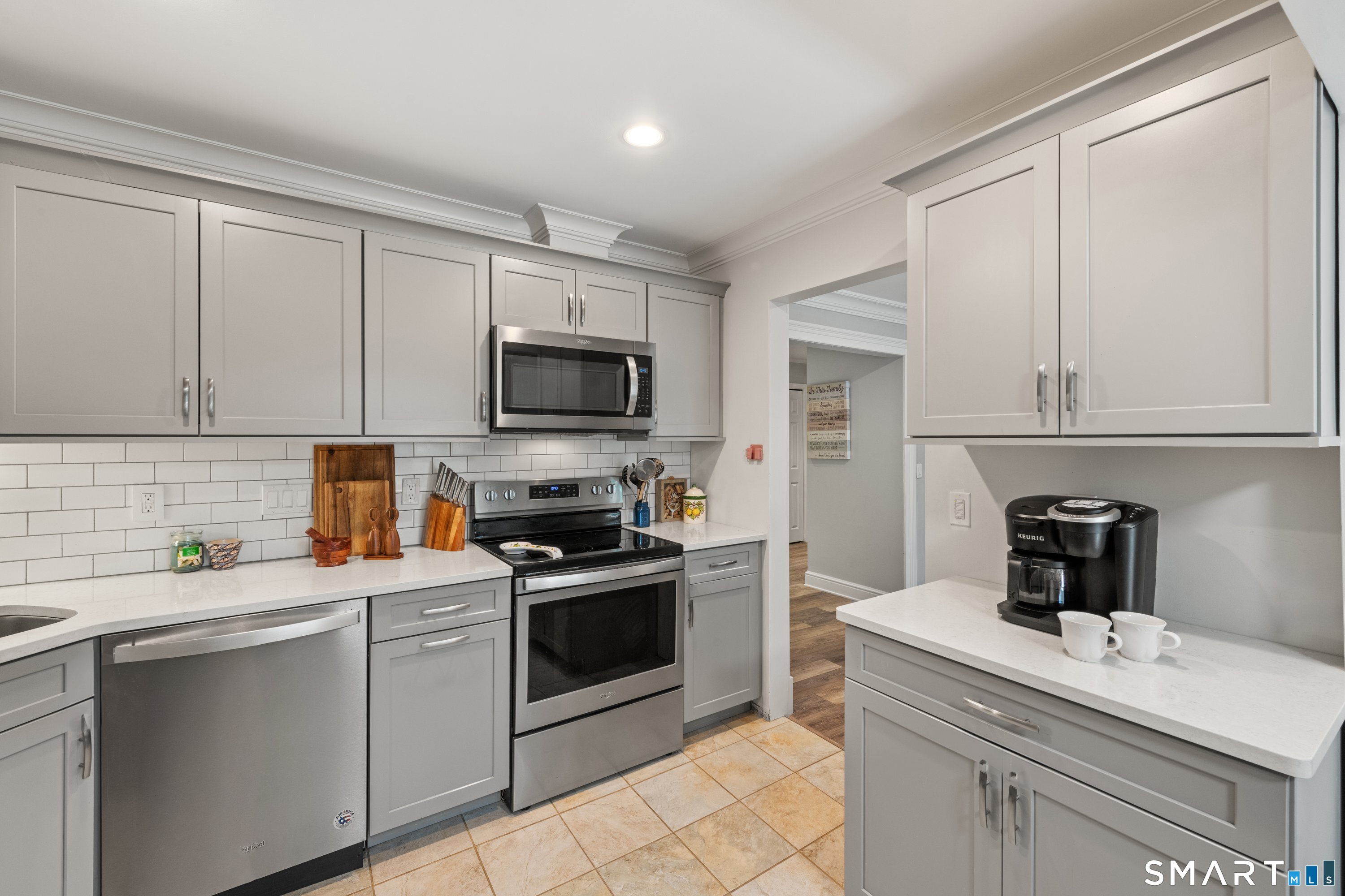 187 Flax Hill Road, Unit D11 Norwalk, CT 06854 - Photo 15 of 30