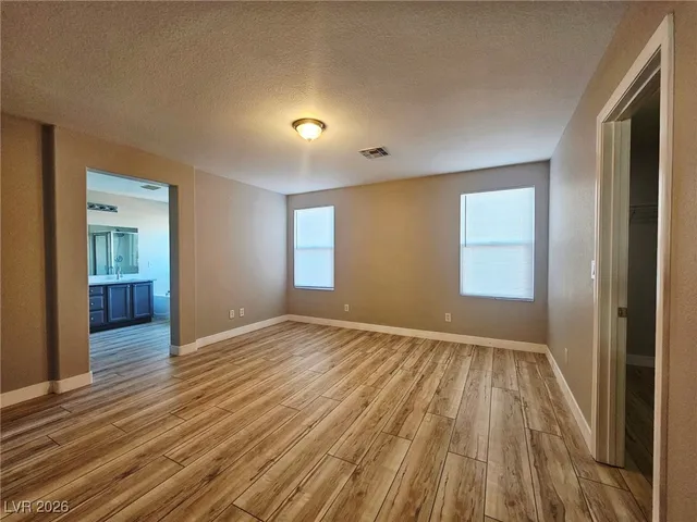 $2,000 | 9500 West Spring Blush Avenue, Las Vegas, NV 89148