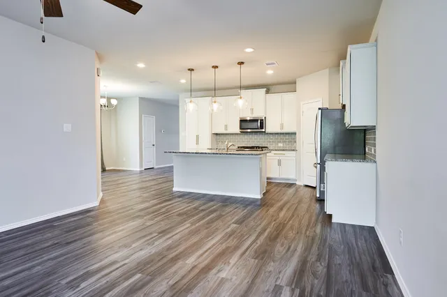 $359,000 | 9291 Inland Leather Lane, Conroe, TX 77385