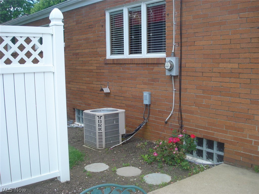 4818 14th Street Northwest Canton, OH 44708 - Photo 8 of 35 Gallery Image 8