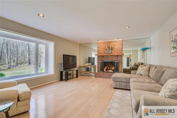 $1,069,000 | 13 Patricia Way, Kendall Park, NJ 08824
