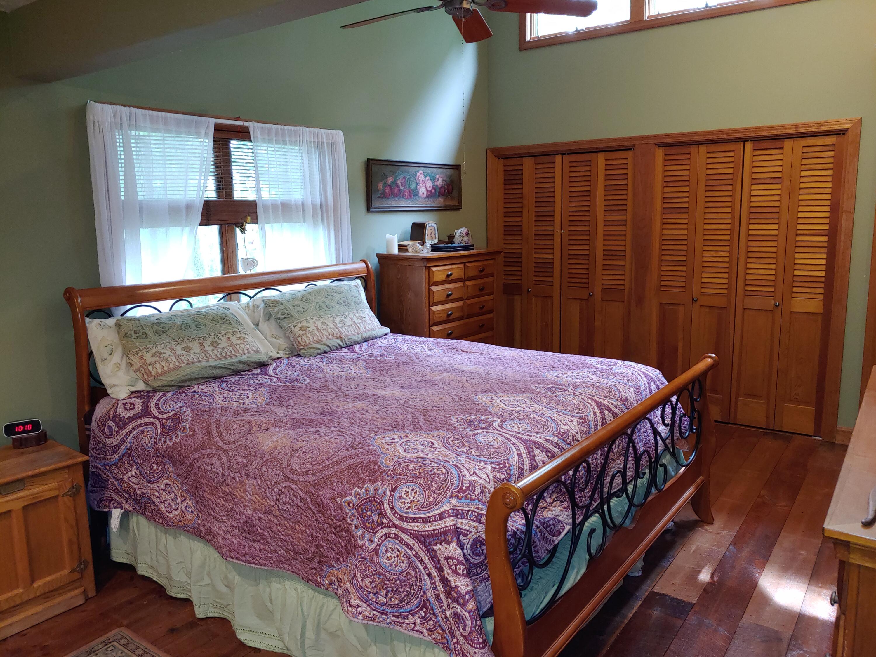 194 Shore Road Cape Neddick, ME 03902 - Photo 36 of 59 Primary Bedroom