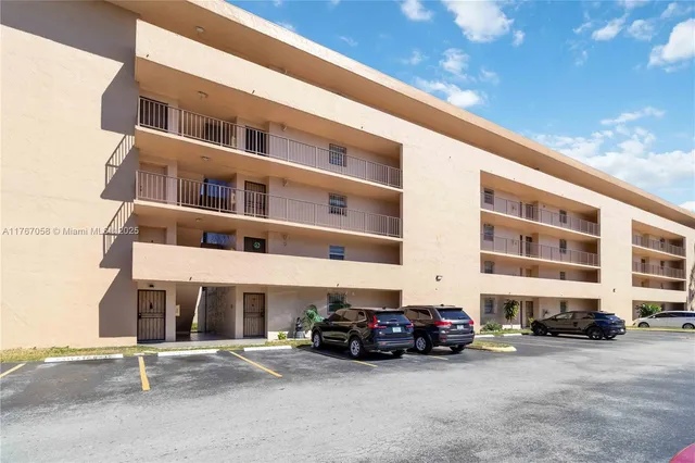 $280,000 | 8895 Fontainebleau Boulevard, Unit 504, Miami, FL 33172