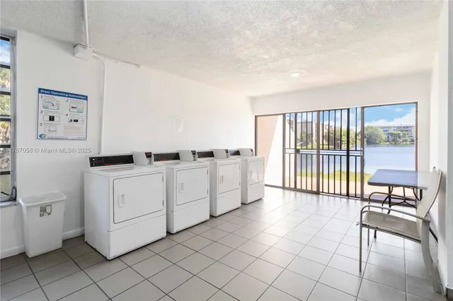 $280,000 | 8895 Fontainebleau Boulevard, Unit 504, Miami, FL 33172