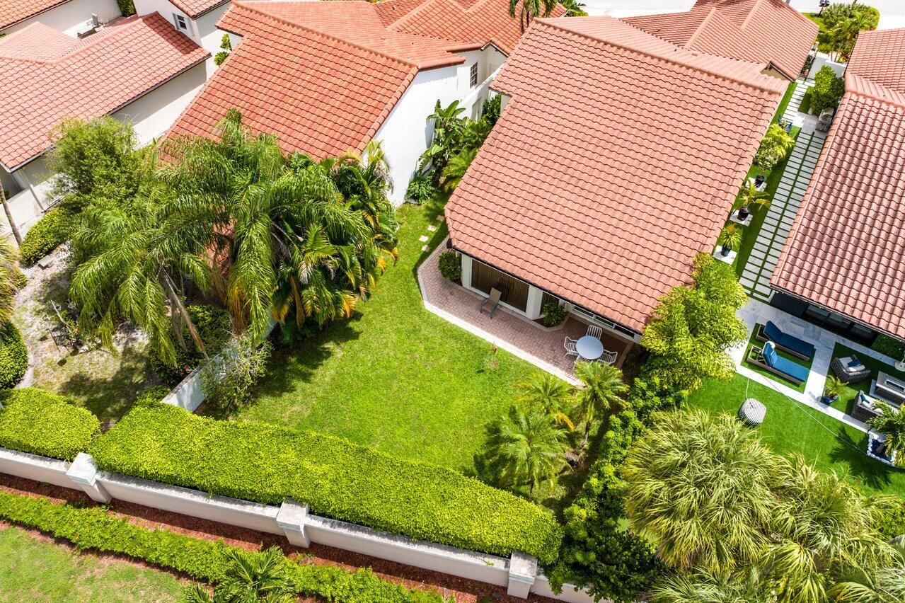 23065 Via Stel Boca Raton, FL 33433 - Photo 27 of 31 035-23065ViaStel-BocaRaton-FL-33433-SMAL