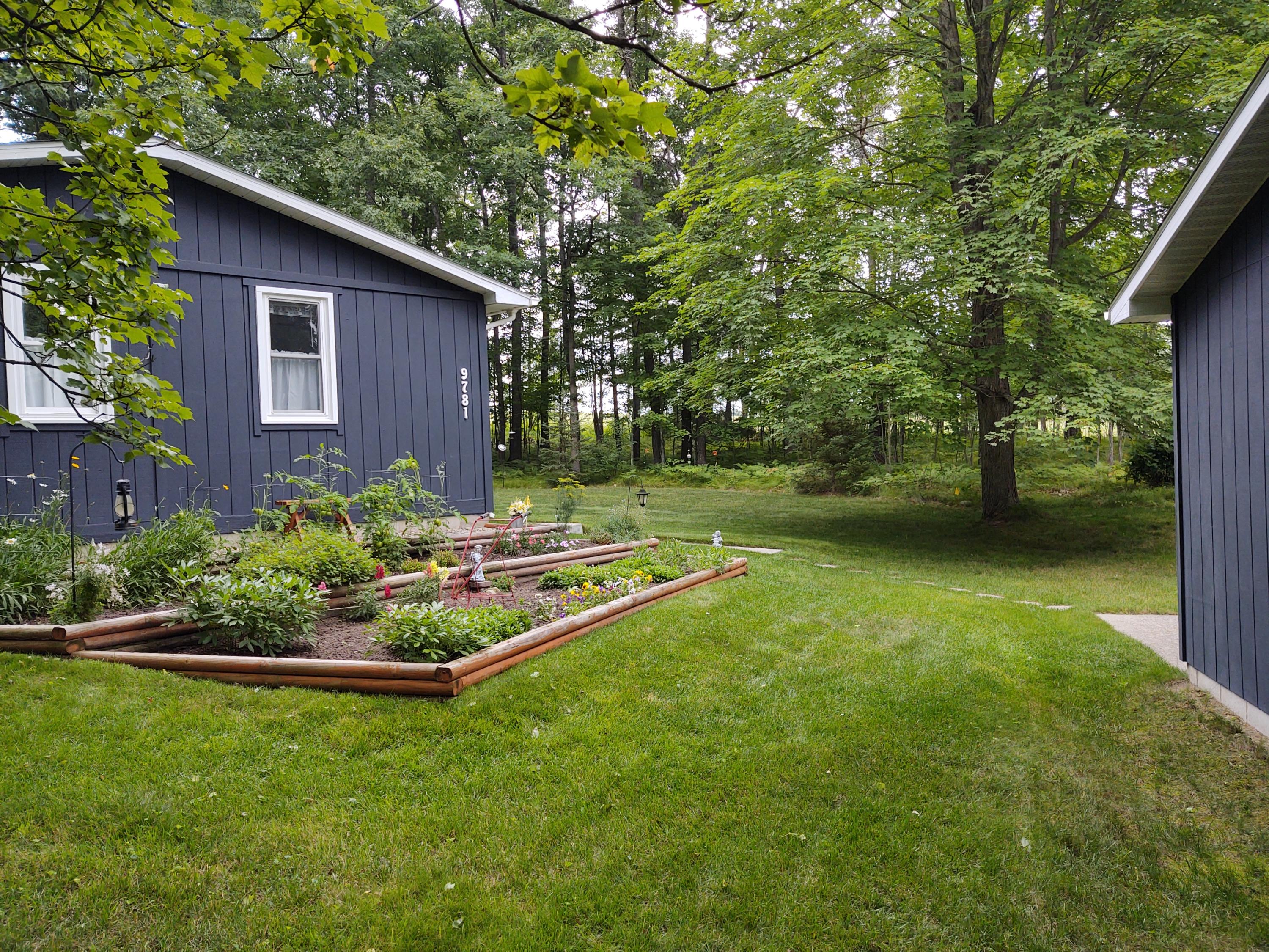 9781 North Wheeler Road Roscommon, MI 48653 - Photo 8 of 42 Gallery Image 8
