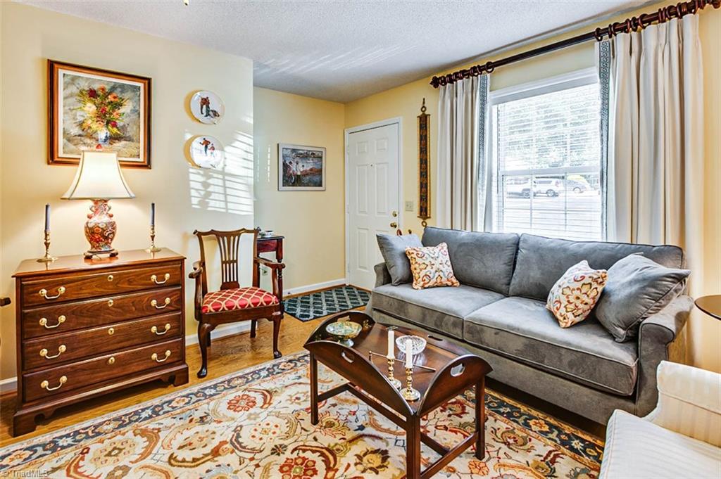245 Hampton Road, Unit 4C Asheboro, NC 27203 - Photo 4 of 18 Living room