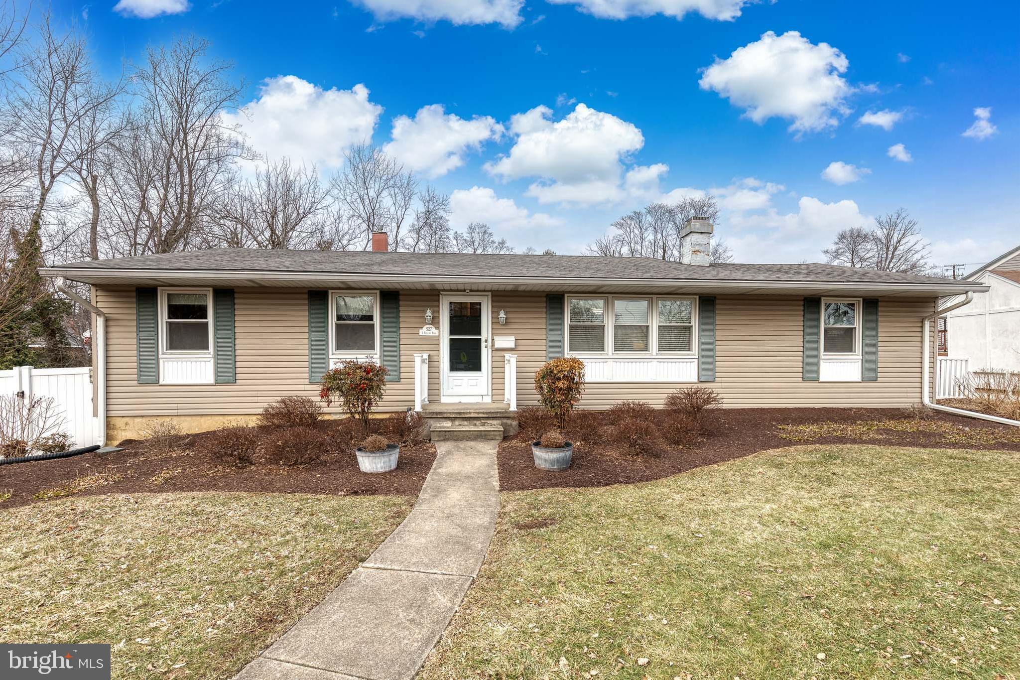 527 South Rolling Road Baltimore, MD 21228 - Photo 2 of 38 Gallery Image 2