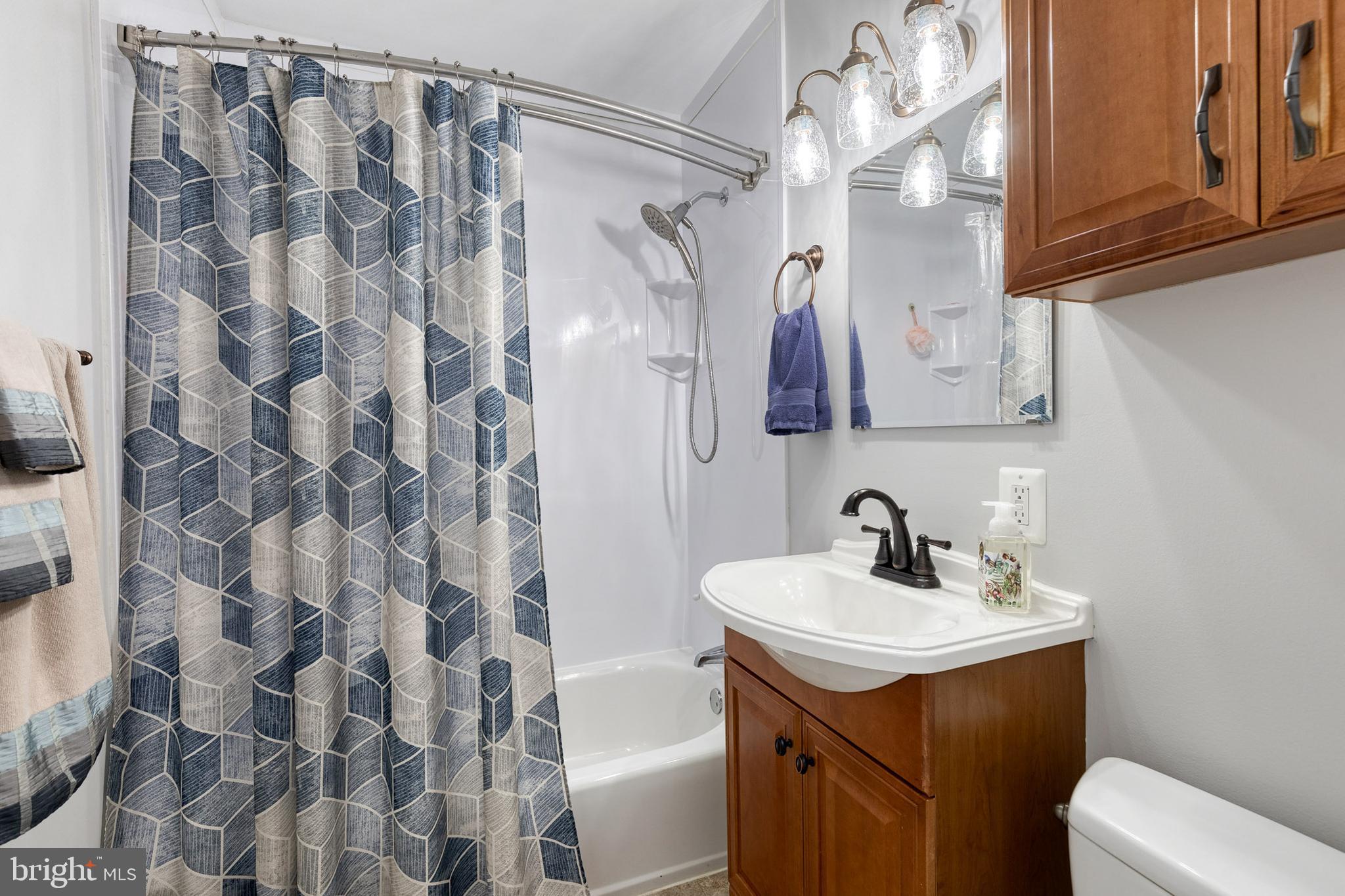 527 South Rolling Road Baltimore, MD 21228 - Photo 22 of 38 Gallery Image 22