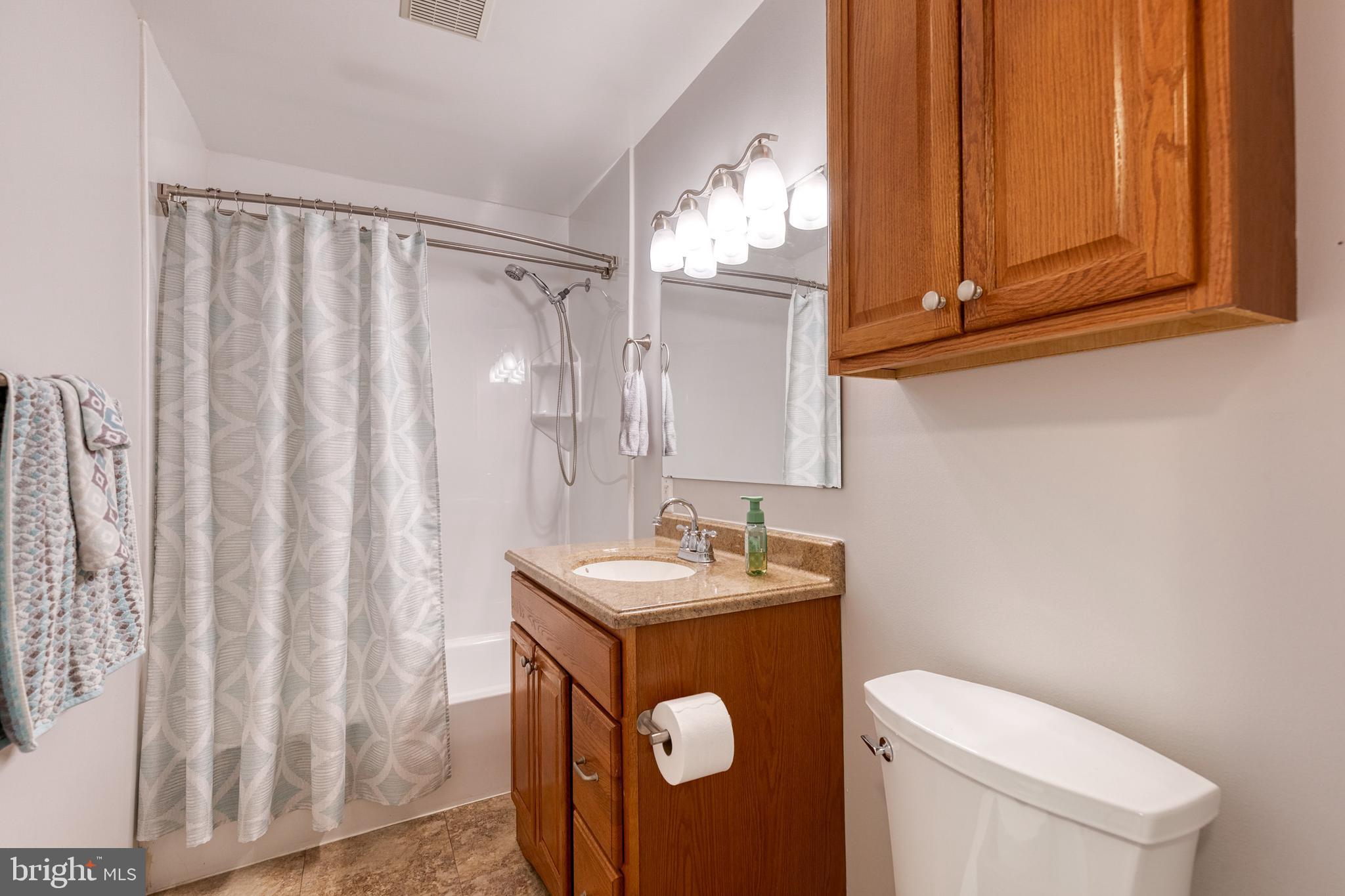 527 South Rolling Road Baltimore, MD 21228 - Photo 25 of 38 Gallery Image 25