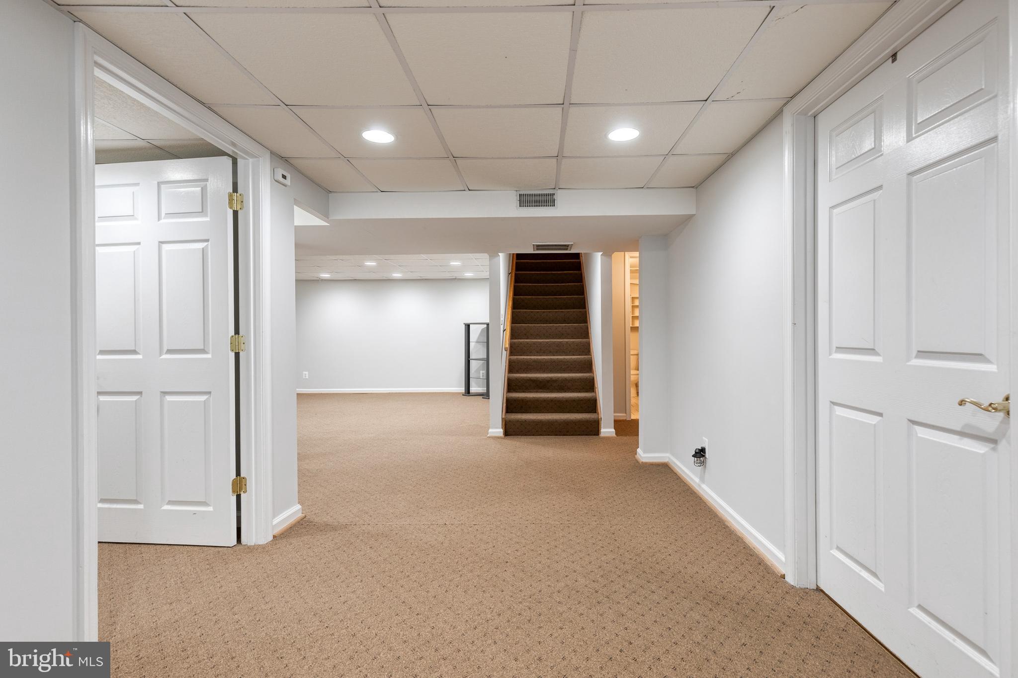 527 South Rolling Road Baltimore, MD 21228 - Photo 26 of 38 Gallery Image 26