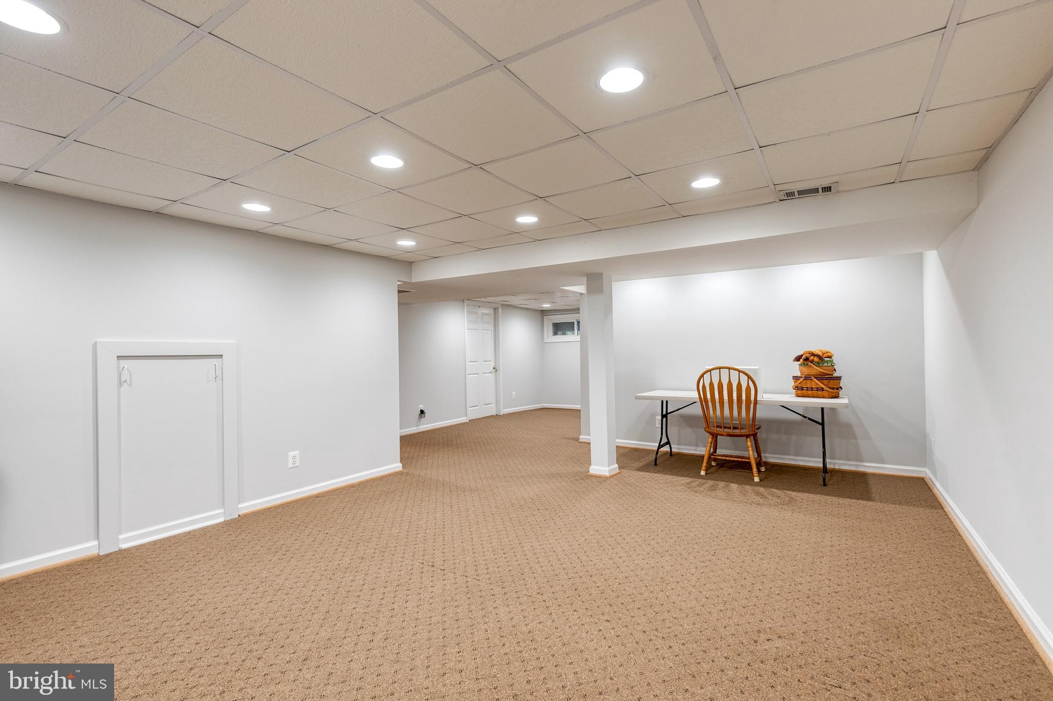 527 South Rolling Road Baltimore, MD 21228 - Photo 28 of 38 Gallery Image 28
