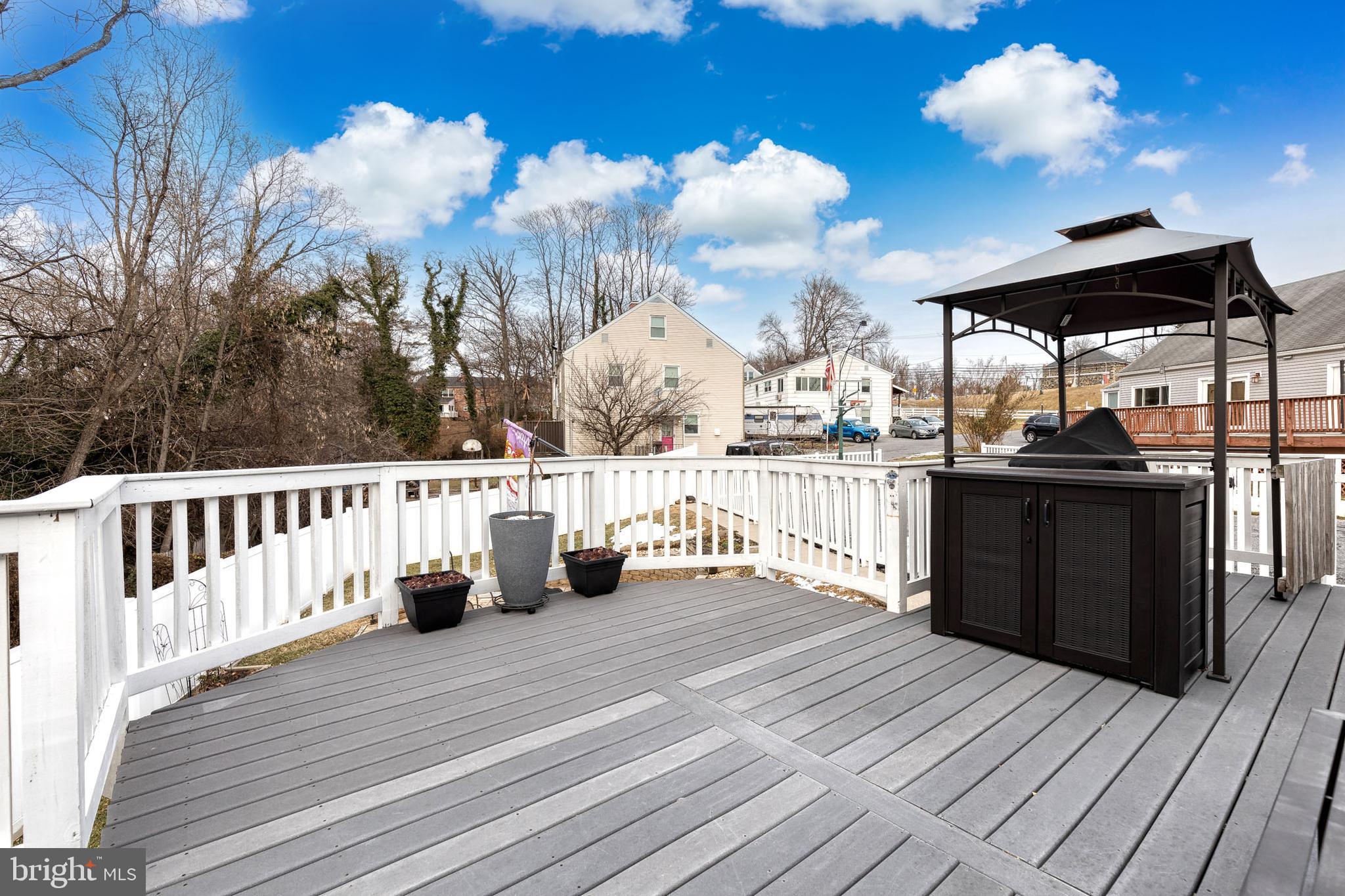 527 South Rolling Road Baltimore, MD 21228 - Photo 35 of 38 Gallery Image 35