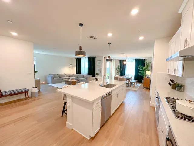 $4,000 | 5225 Fandango Loop, Roseville, CA 95747