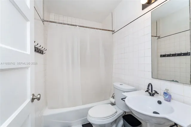 $5,500 | 2920 Southwest 30th Court, Coconut Grove, FL 33133