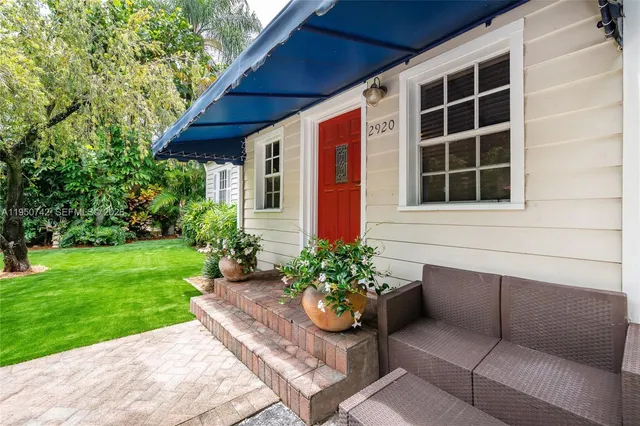 $5,500 | 2920 Southwest 30th Court, Coconut Grove, FL 33133