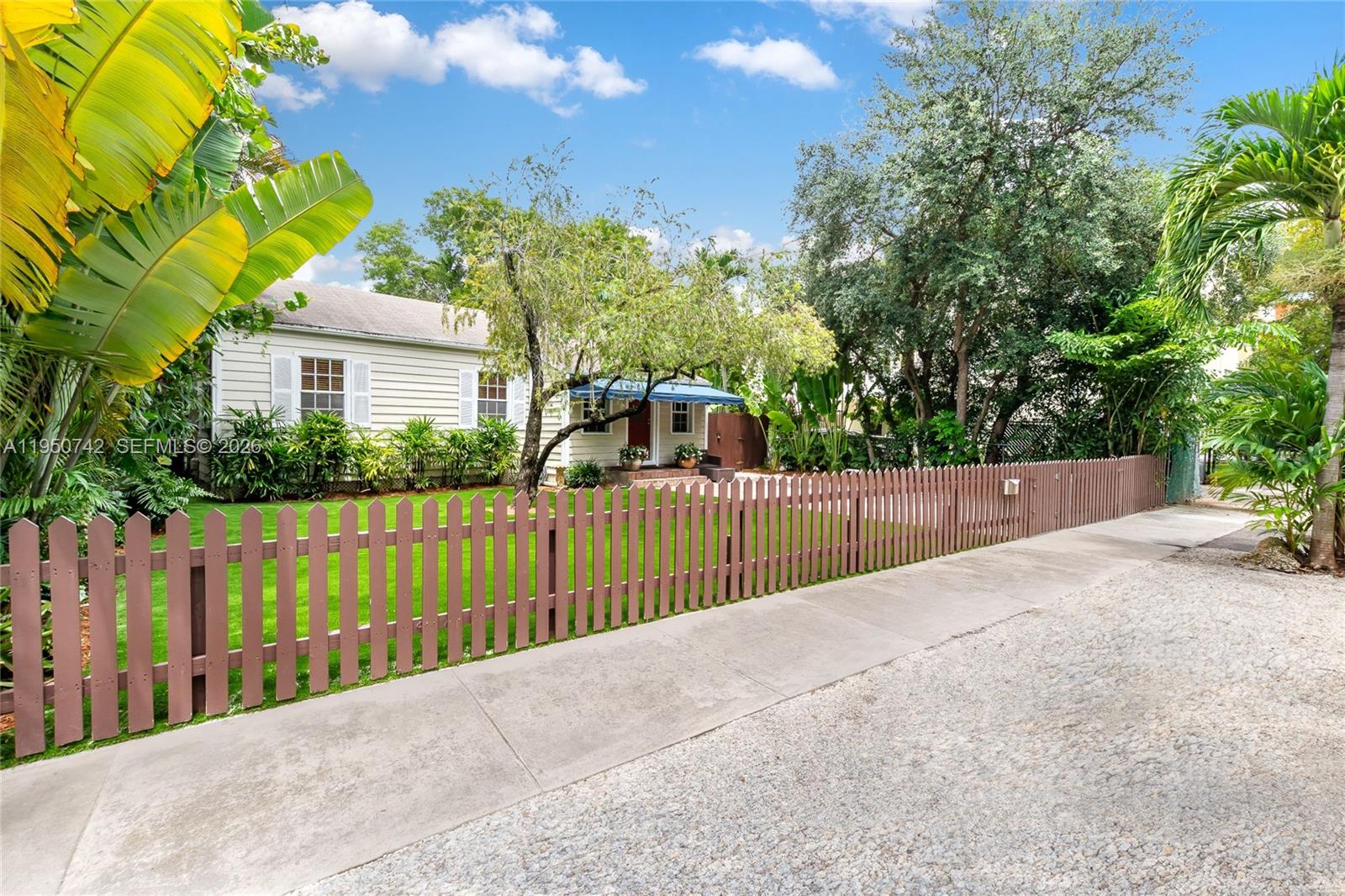 2920 Southwest 30th Court Coconut Grove, FL 33133 - Photo 28 of 31