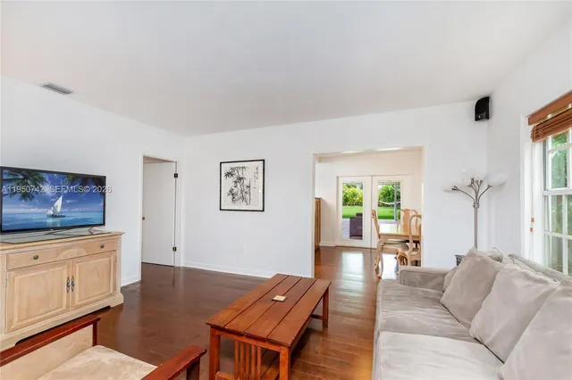 $5,500 | 2920 Southwest 30th Court, Coconut Grove, FL 33133