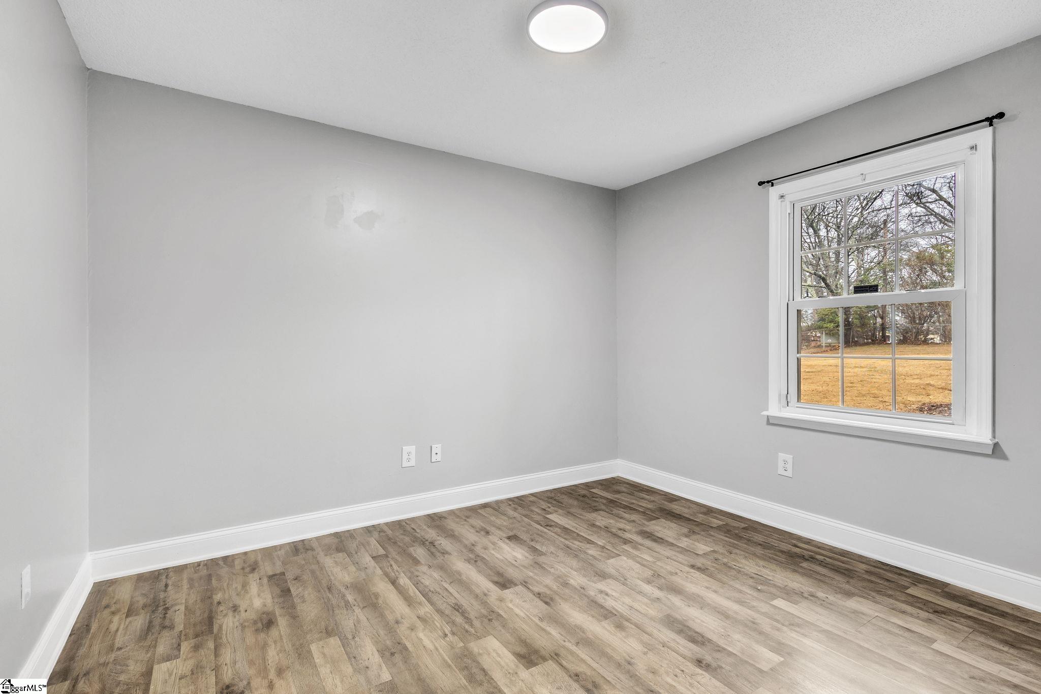 28 Clearfield Road Greenville, SC 29607 - Photo 12 of 31