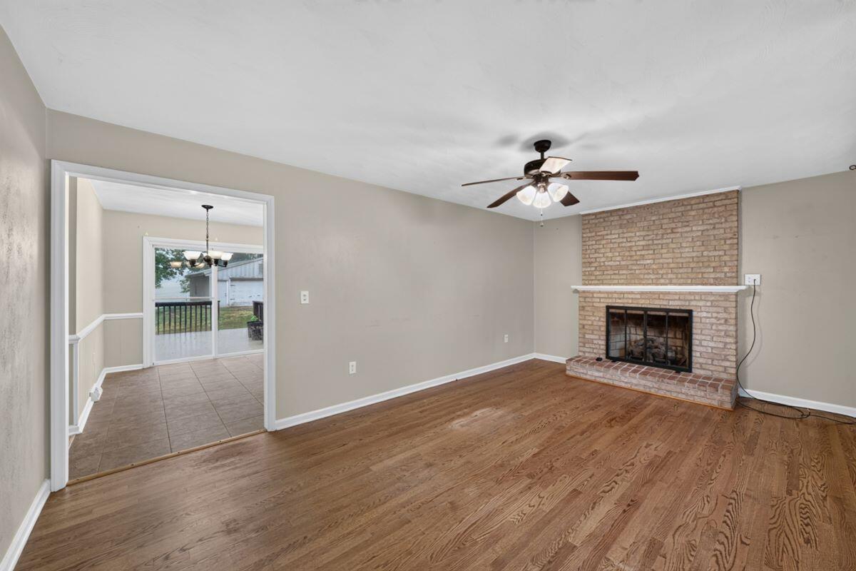 1069 Pecks Road Bedford, VA 24523 - Photo 13 of 47 Living Room