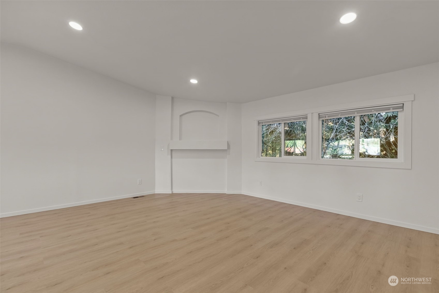 12017 Chappel Road Arlington, WA 98223 - Photo 33 of 40 an empty room with a window