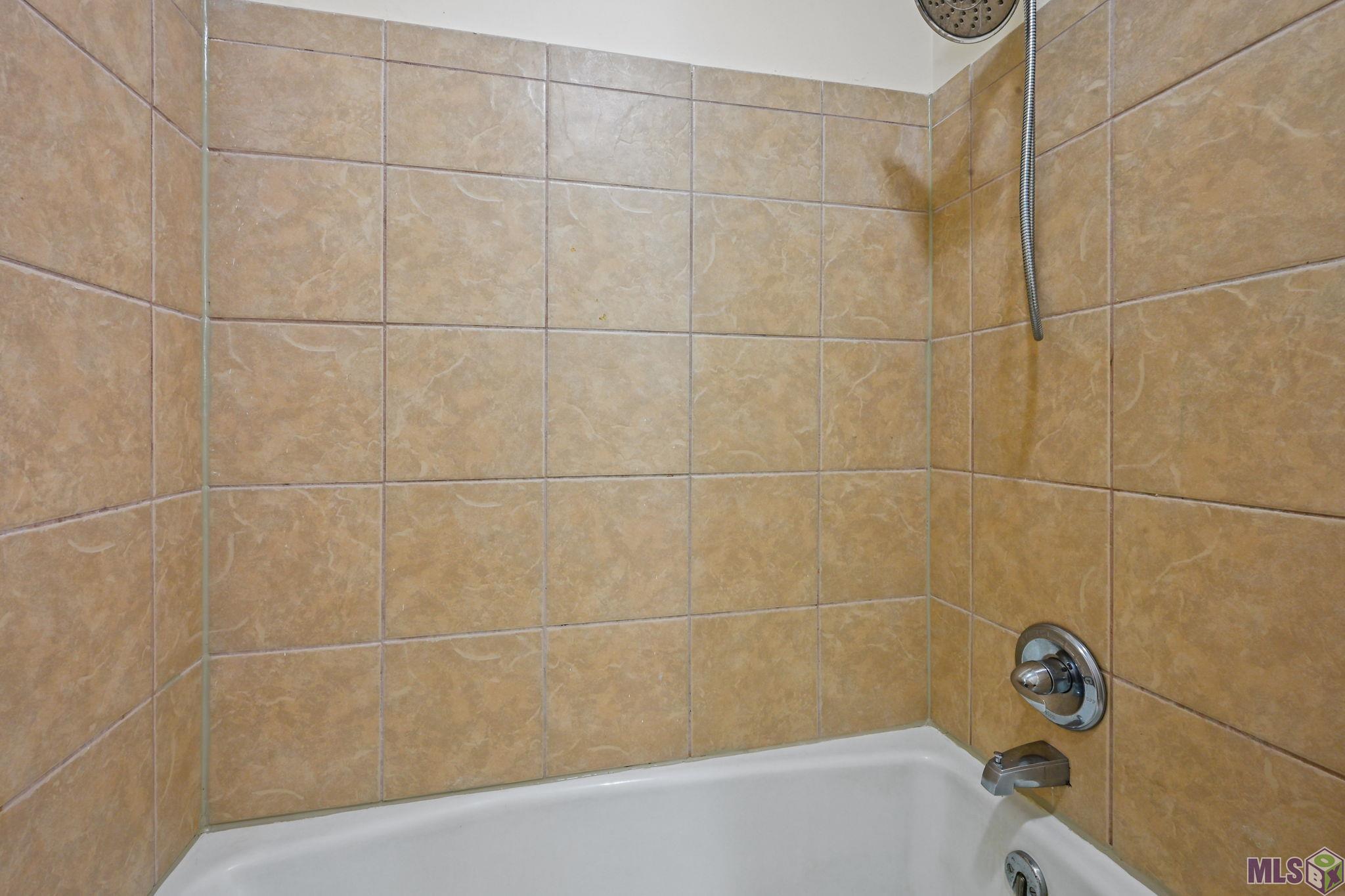 525 Hexham Road Baton Rouge, LA 70819 - Photo 12 of 20 Primary Bath