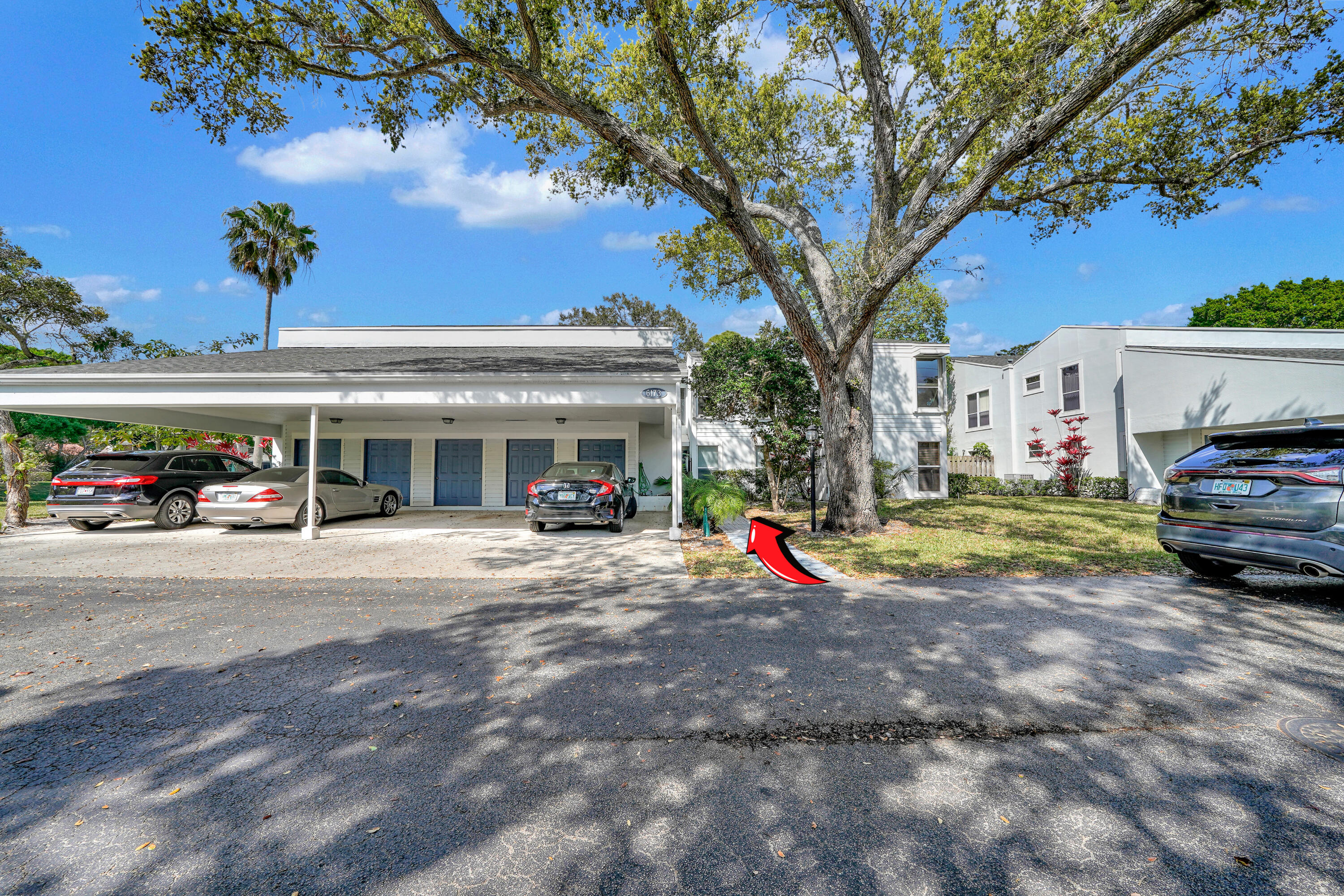 6173 Old Court Road, Unit 121 Boca Raton, FL 33433 - Photo 1 of 54 1 Entryway (1)