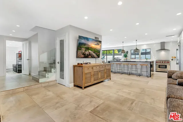 $8,499 | 6324 Geyser Avenue, Tarzana, CA 91335