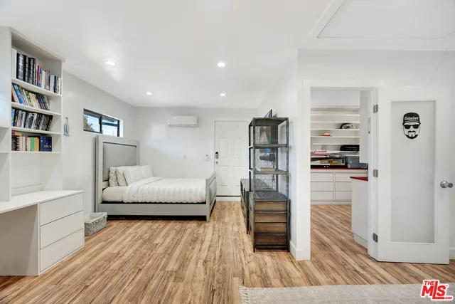 $8,499 | 6324 Geyser Avenue, Tarzana, CA 91335