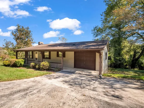$1,550,000 | 26 Canter Court, Horse Shoe, NC 28742