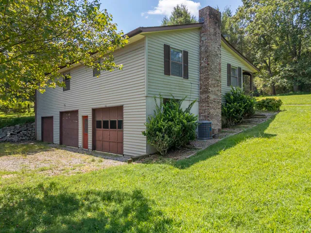 $1,650,000 | 26 Canter Court, Horse Shoe, NC 28742