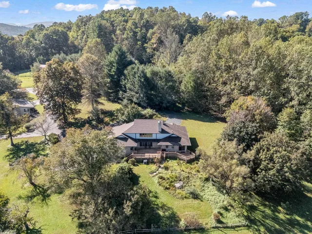 $1,650,000 | 26 Canter Court, Horse Shoe, NC 28742