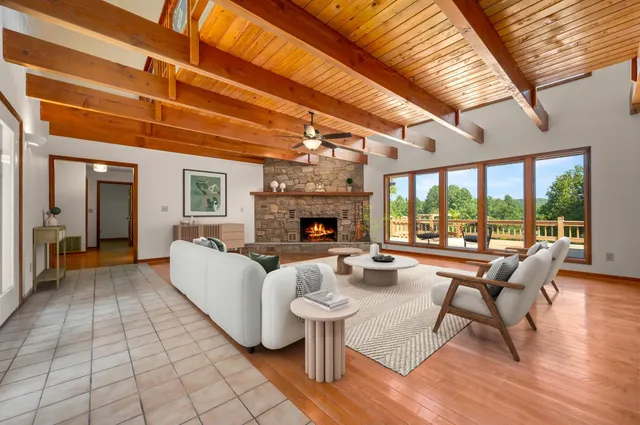 $1,650,000 | 26 Canter Court, Horse Shoe, NC 28742