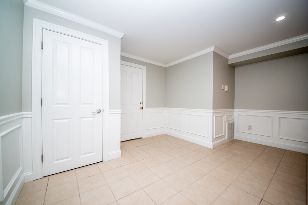 433 Bank Street, Unit 6 Fall River, MA 02720 - Photo 18 of 25