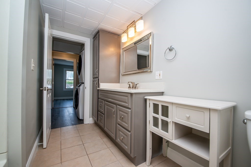 433 Bank Street, Unit 6 Fall River, MA 02720 - Photo 8 of 25