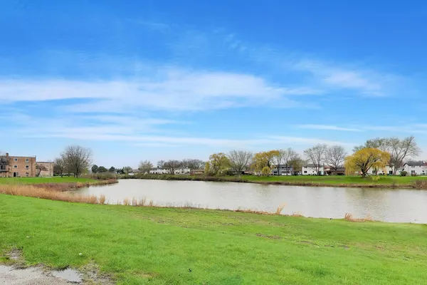 $160,000 | 324 Klein Creek Court, Unit A, Carol Stream, IL 60188