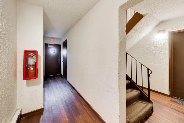 $160,000 | 324 Klein Creek Court, Unit A, Carol Stream, IL 60188