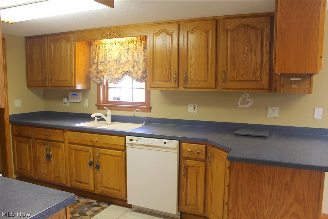 32080 Cook Road North Ridgeville, OH 44039 - Photo 7 of 15