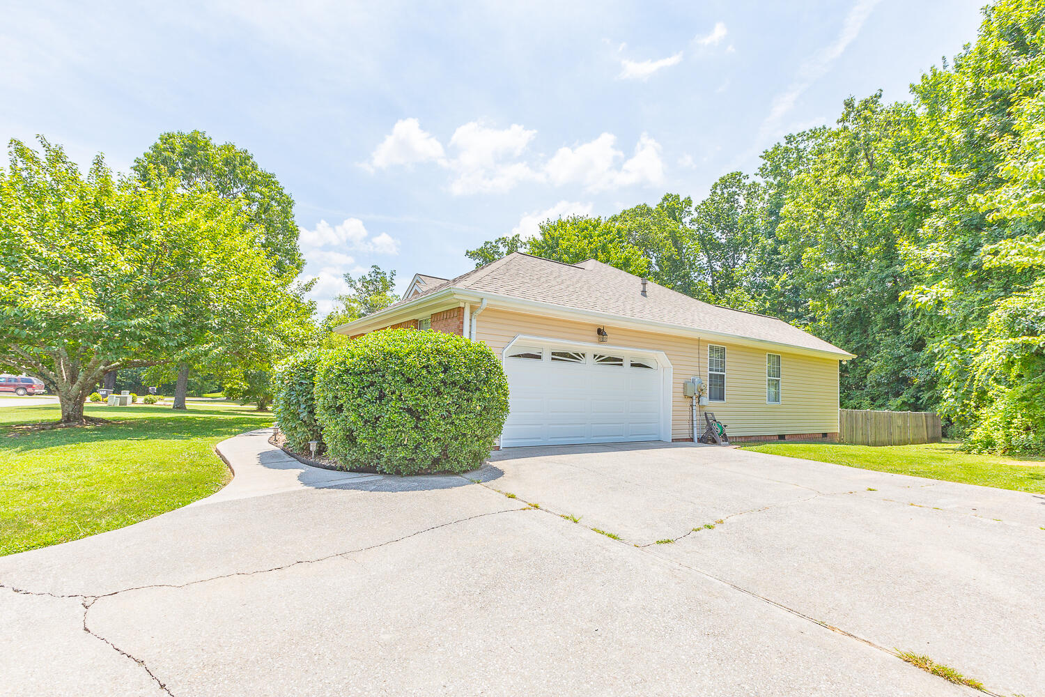 9774 Fielding Road Ooltewah, TN 37363 - Photo 7 of 50 9774 Fielding Drive HD -17
