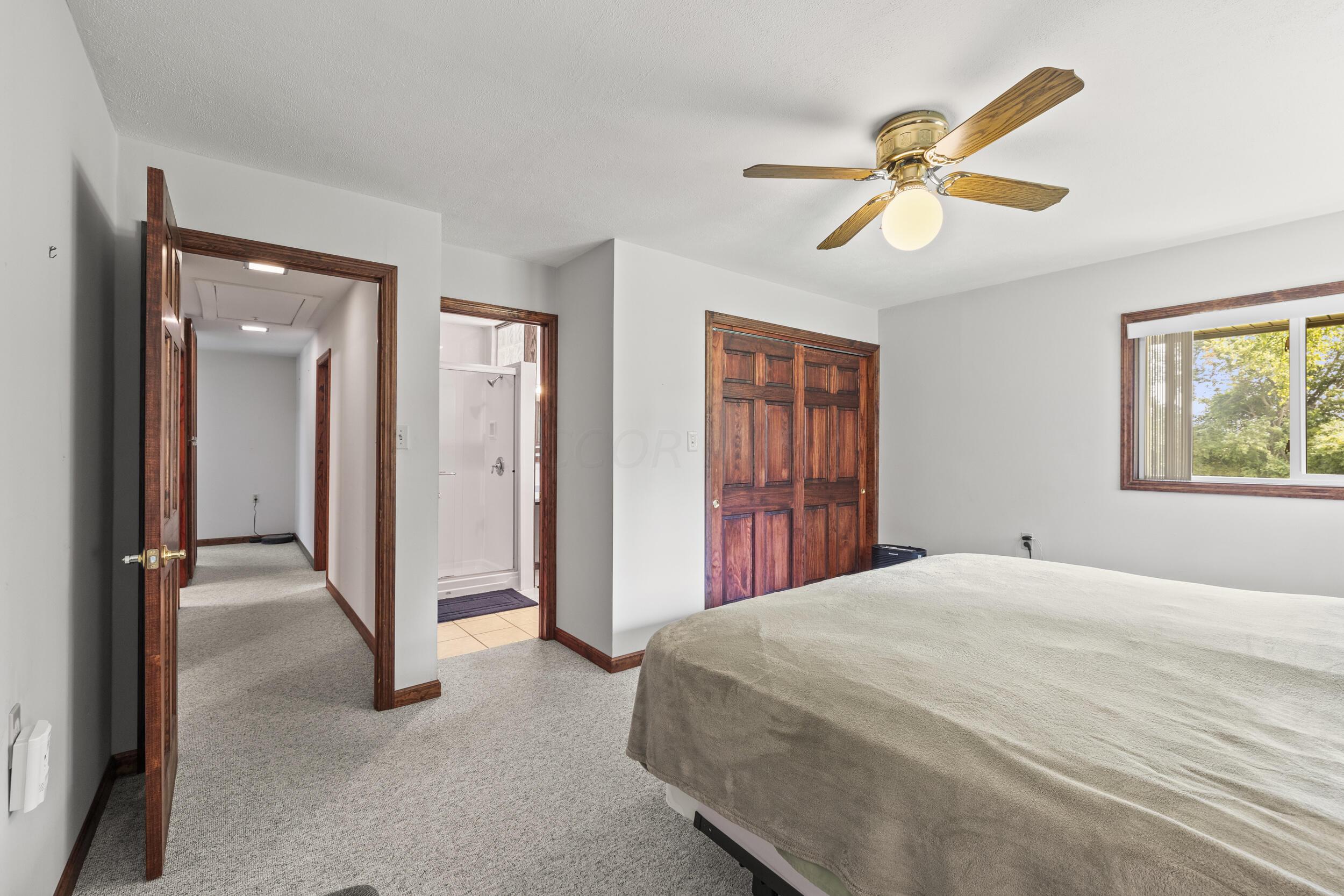 4605 Summit Road Southwest Pataskala, OH 43062 - Photo 14 of 44 51_primary suite 02