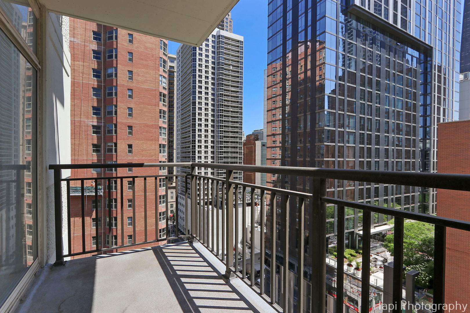 21 West Chestnut Street, Unit 1509 Chicago, IL 60610 - Photo 9 of 34 a view of balcony with stairs