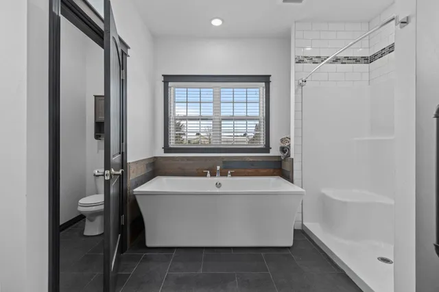 $664,900 | 3815 Stonewall Drive, De Pere, WI 54115