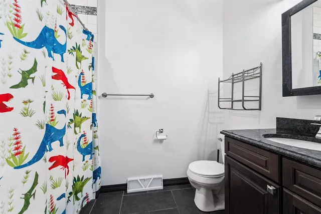 $674,900 | 3815 Stonewall Drive, De Pere, WI 54115