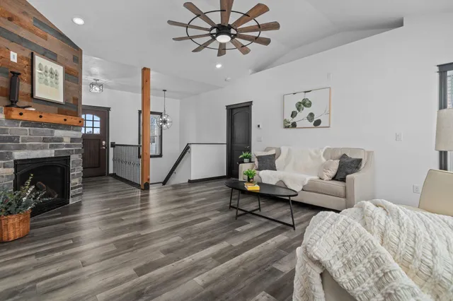 $664,900 | 3815 Stonewall Drive, De Pere, WI 54115