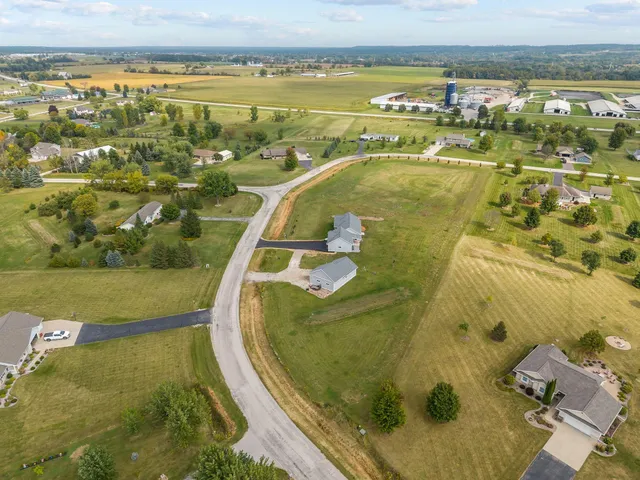 $674,900 | 3815 Stonewall Drive, De Pere, WI 54115