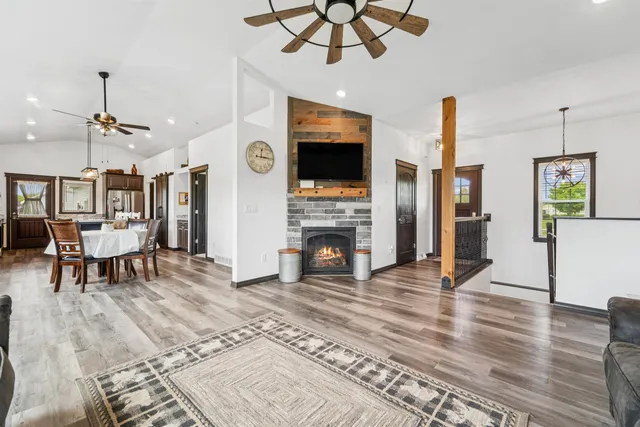 $674,900 | 3815 Stonewall Drive, De Pere, WI 54115